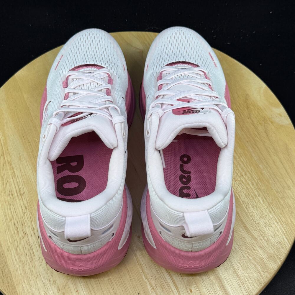 Nike Vomero 18 White/Pearl Pink/Team Red/Peony Women's Size 9 IQ9687-100 - Picture 9 of 9